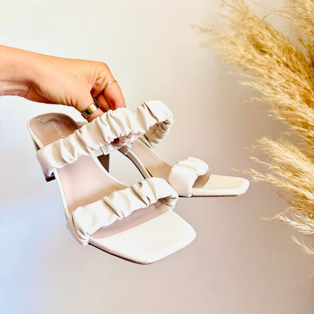 SINCERELY JULES Beige Cream Tan Heeled Sandals Slip On Slides Mules Shoes 8